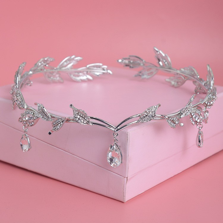 Luxury Crystal Crown Bridal Ha - Aerith Cosplay Prop 评论和价格