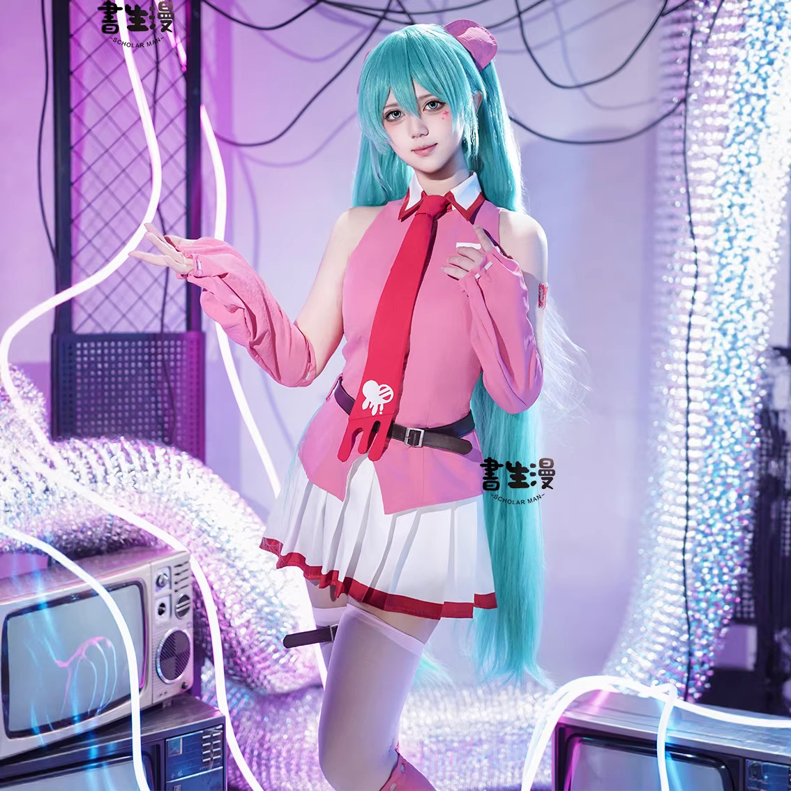 Anime MMiLku Gloomy Bear Cross - Prop De Cosplay 评论和价格