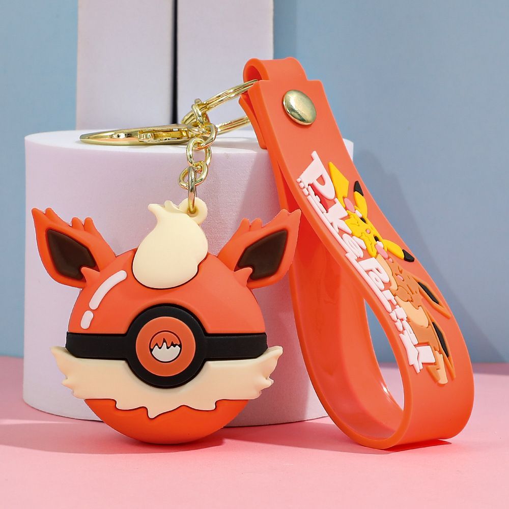 Pokémon Eevee poke ball figuri - Pokeball Cosplay Prop 评论和价格